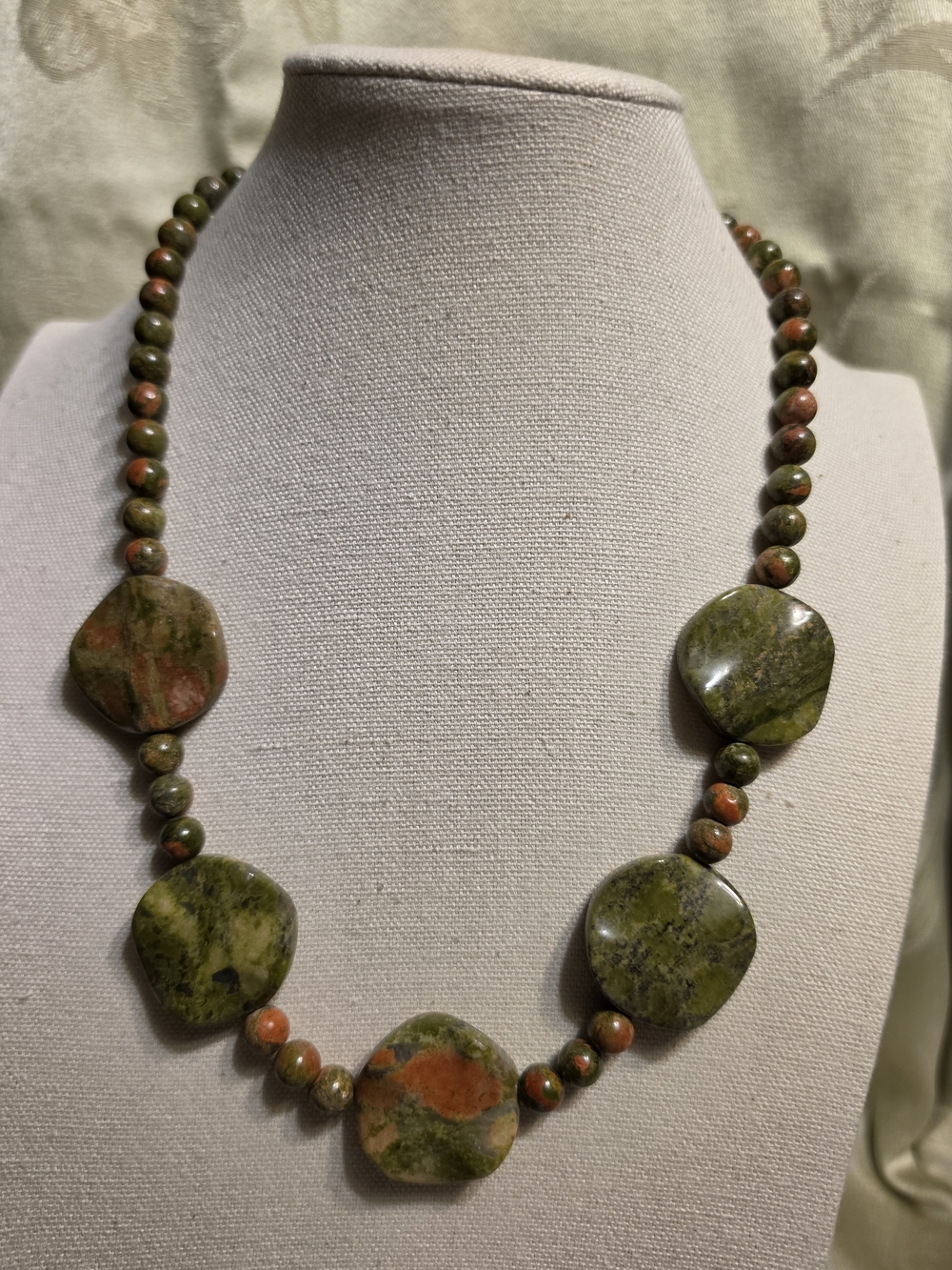 #1291 Unakite Stone Beaded Necklace in Green and Peach